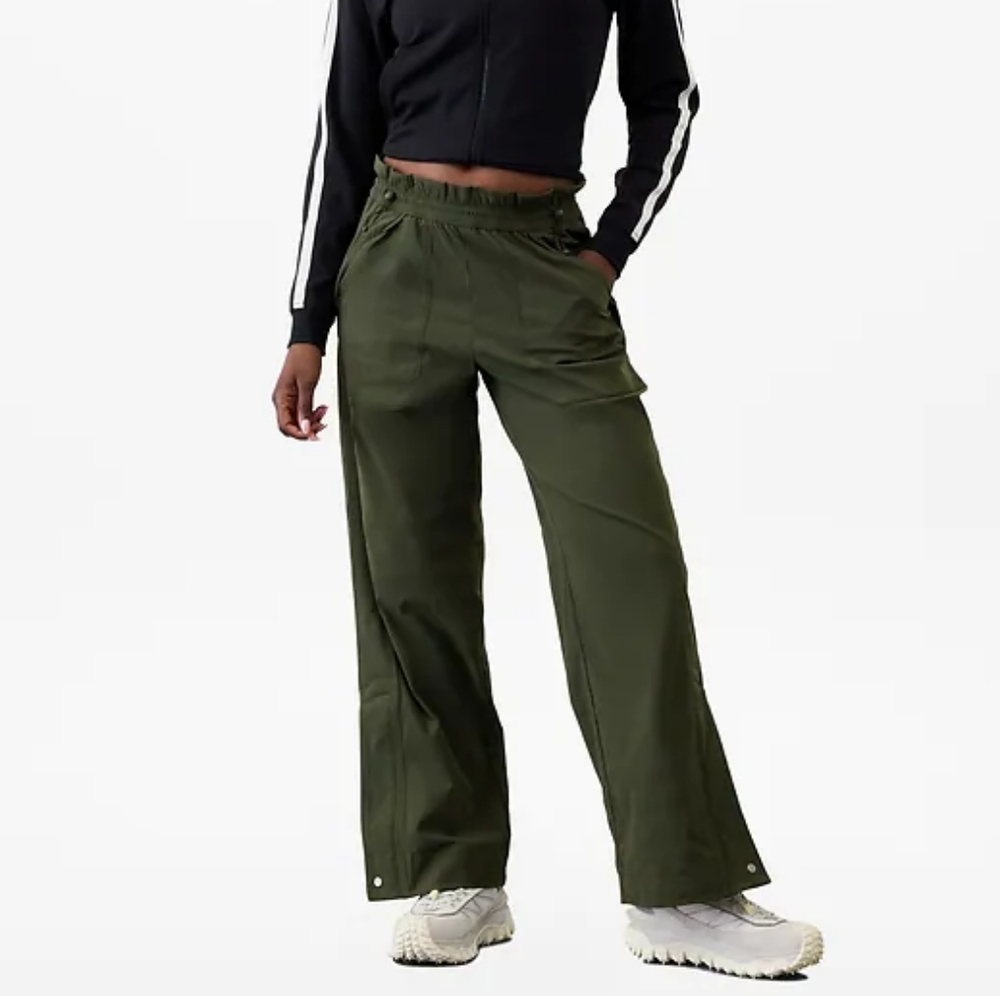 Athleta Trekkie High Rise Pants In Aspen Olive